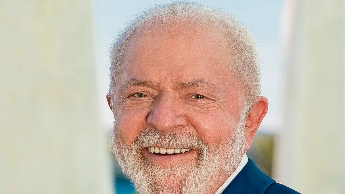 Official portrait of Brazilian President Luiz Inacio Lula da Silva